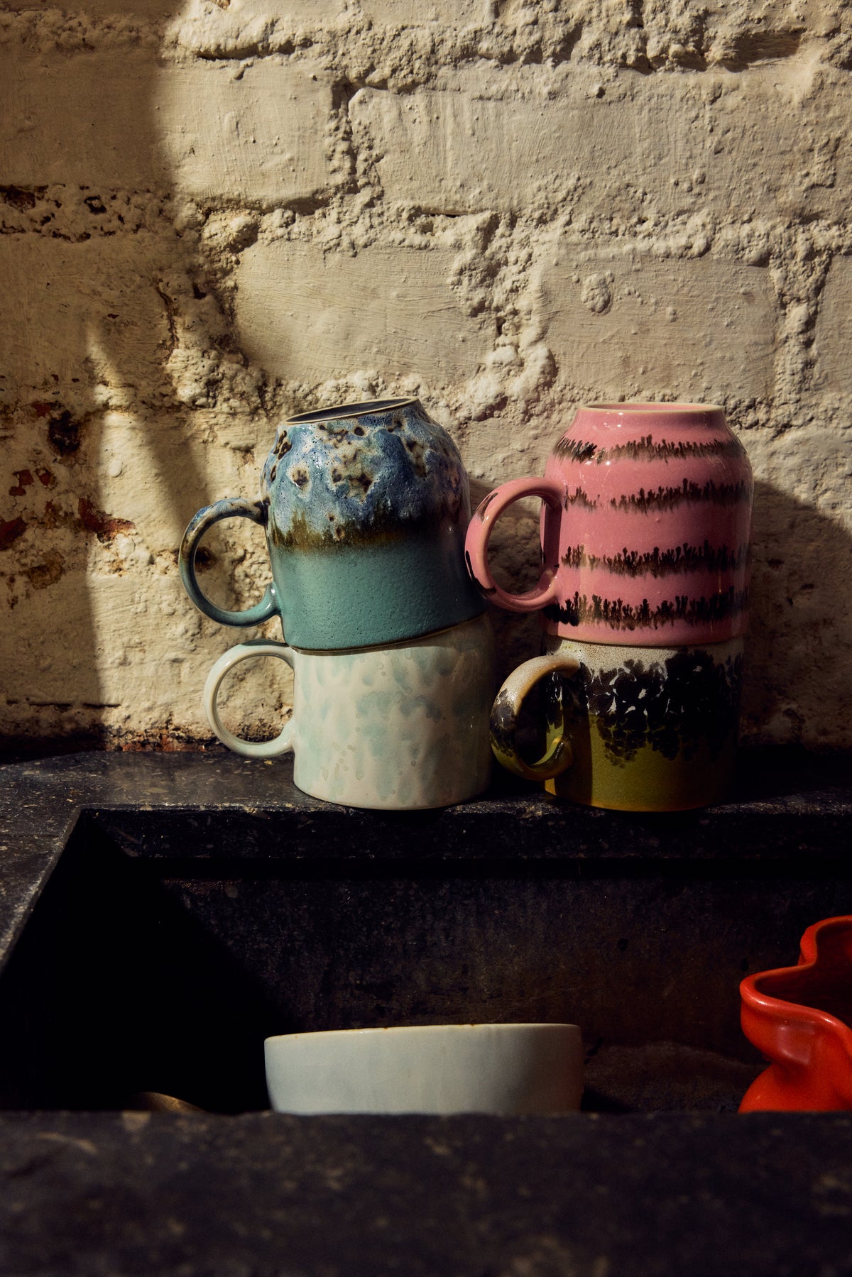 70s ceramics: café mug, calming (per stuk)