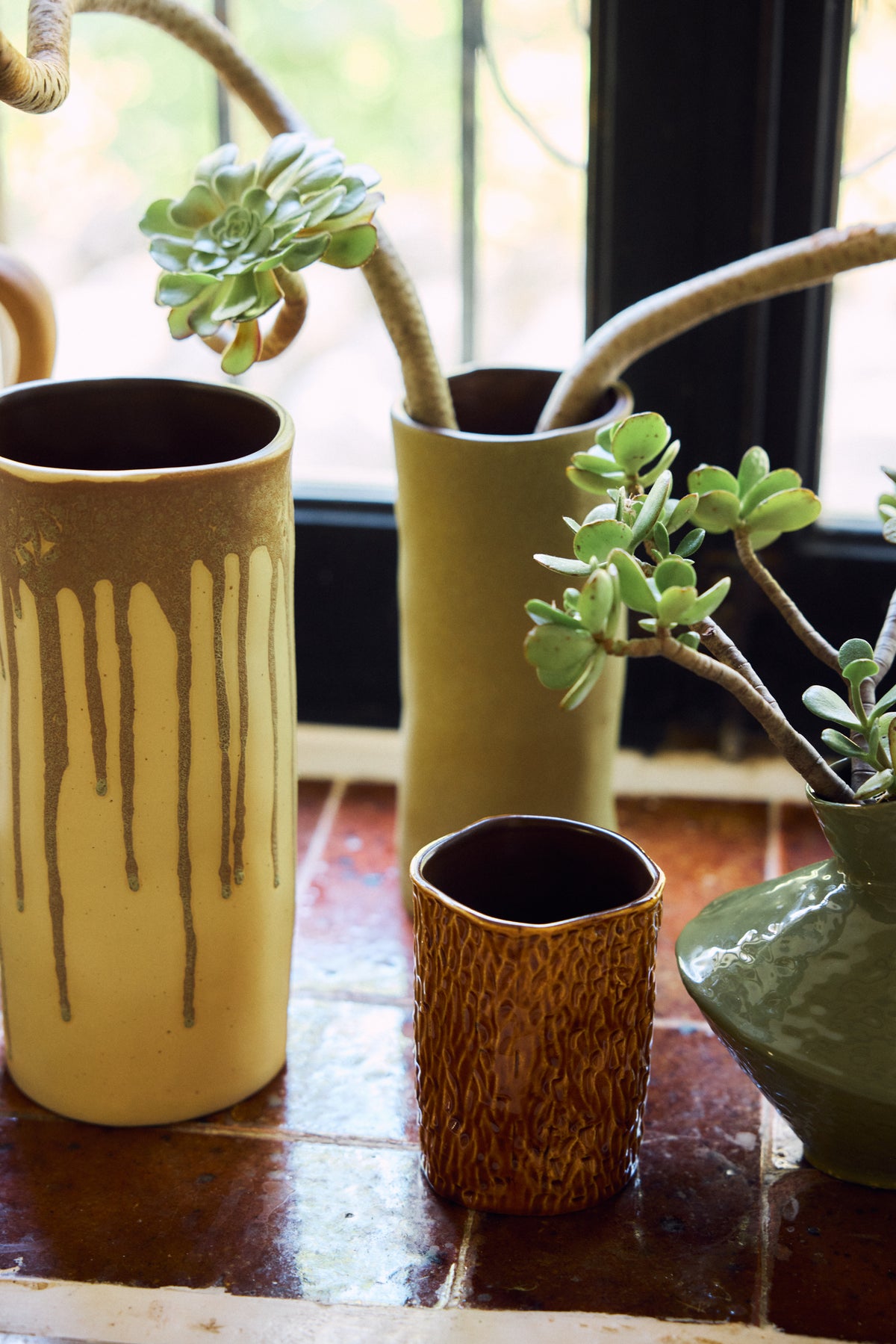 Long vase, melting brown