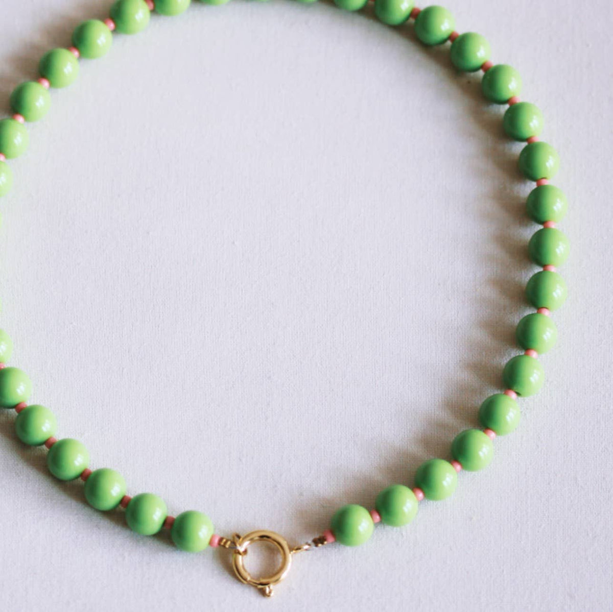 Kralenketting met Miyuki-kraaltjes - groen/zalm