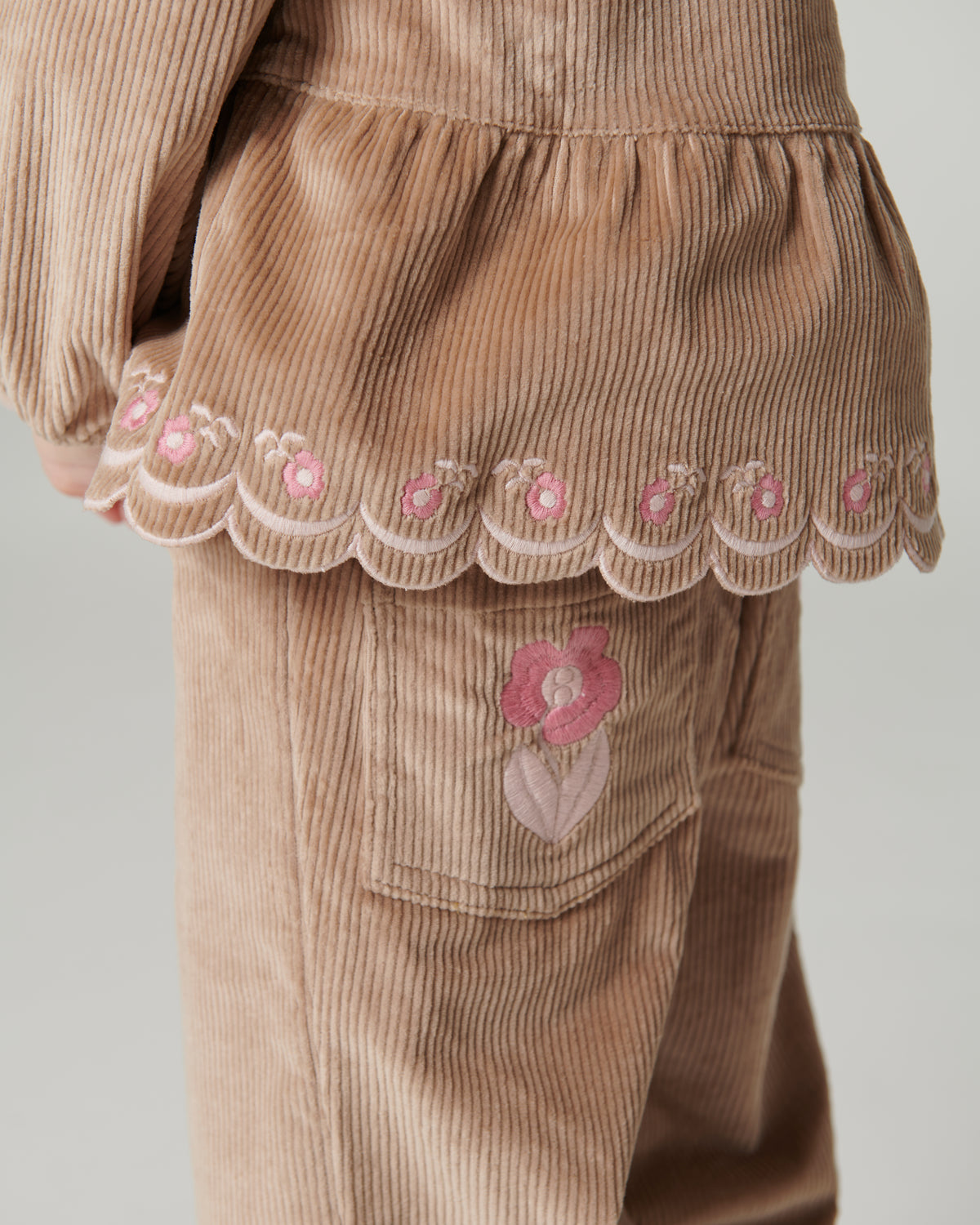 Corduroy Broek met Wijde Pijp en Borduursel Beige