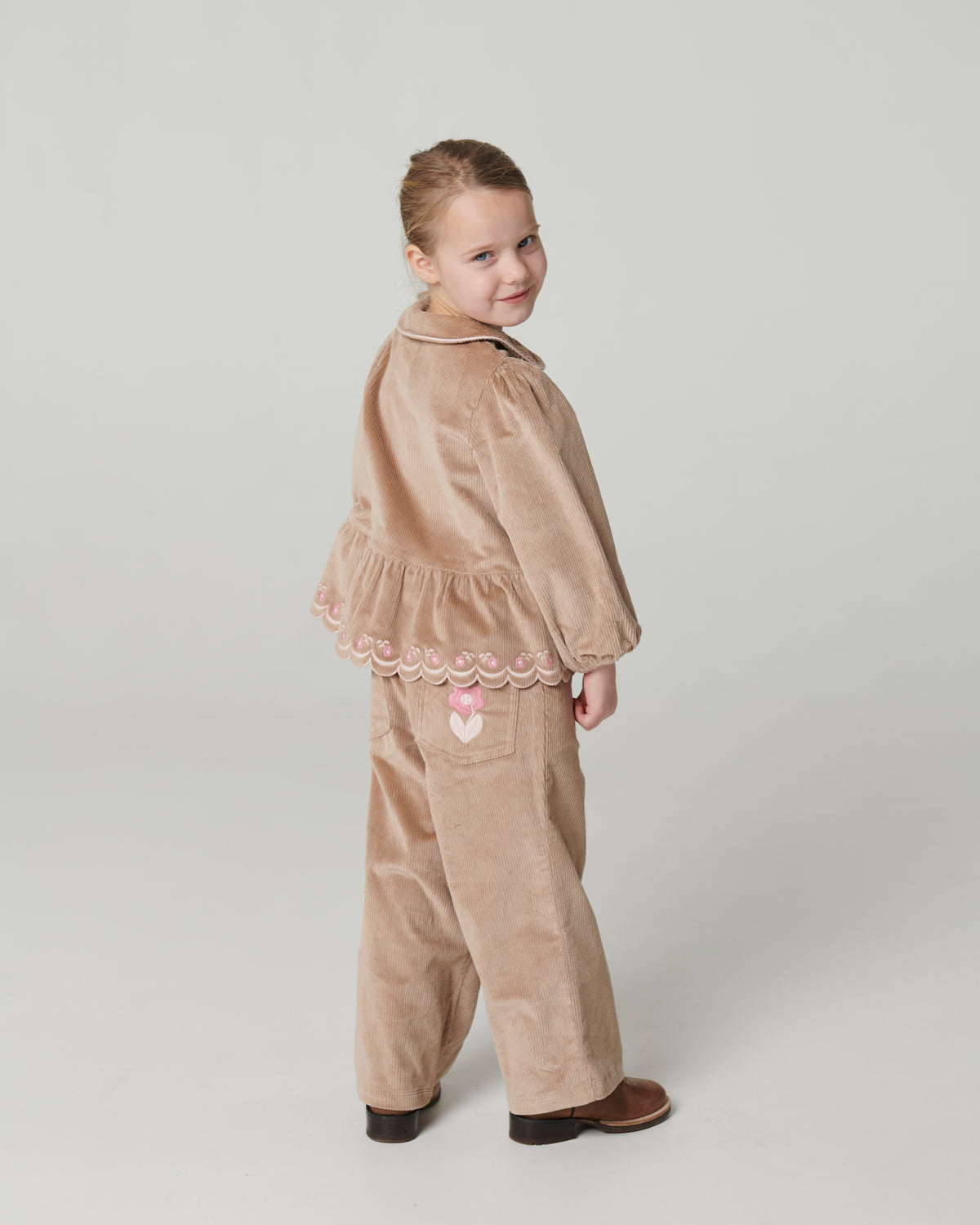 Corduroy Broek met Wijde Pijp en Borduursel Beige